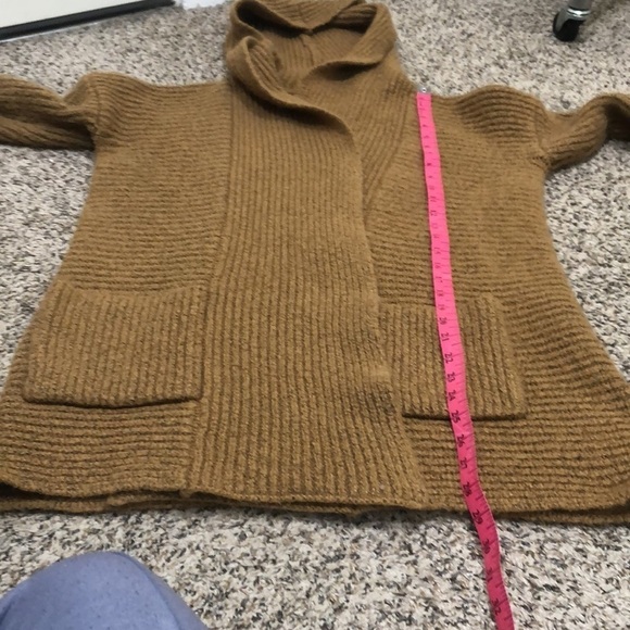 Urban Outfitters Kimchi Blue Cardigan Sweater Size Small Golden Brown Rib Knit - Picture 8 of 9